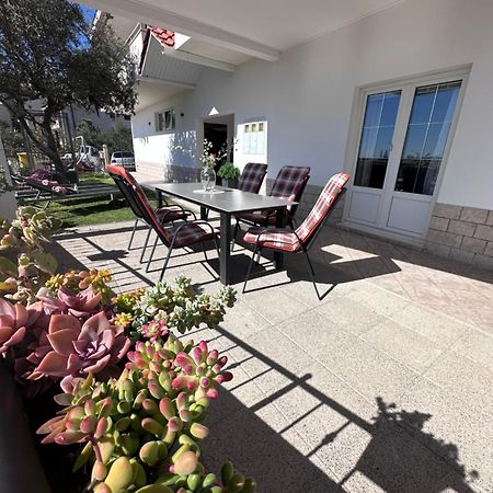 Apartmani Bilic Dugi Rat Exterior photo